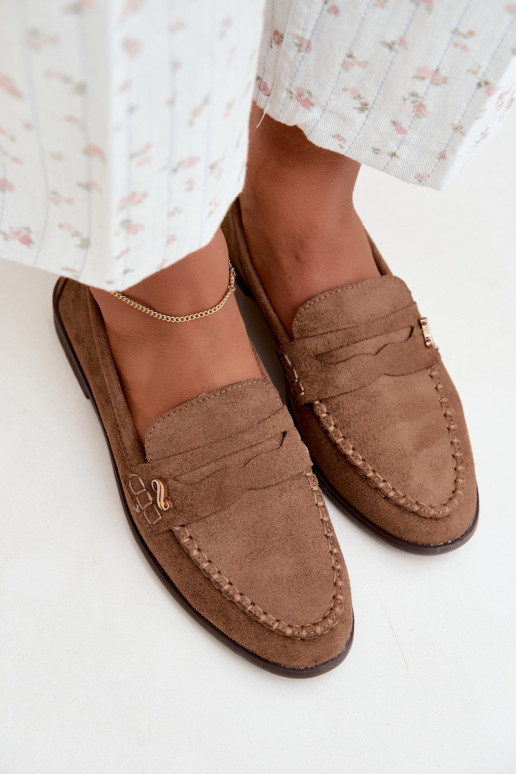 mocassins femininos com detalhes decorativos na cor castanha Treya