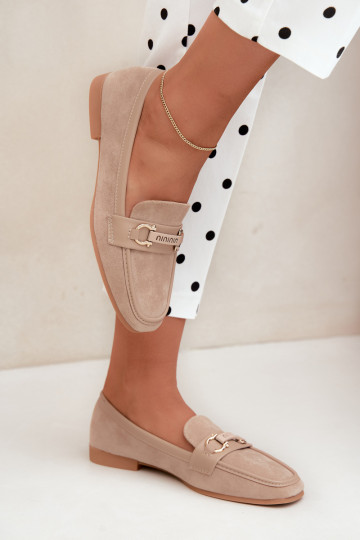 mocassins femininos com elementos elegantes na cor areia Evelora