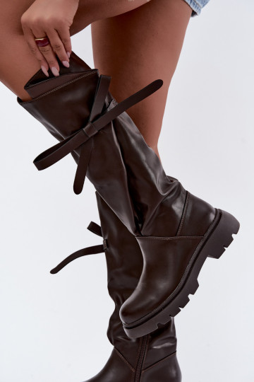 botas femininas de cano alto com salto largo e laços na cor castanha Amely