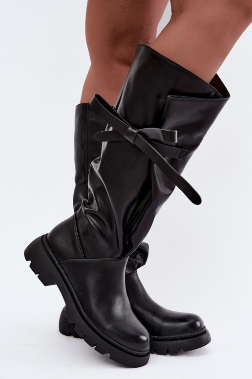 botas femininas de cano alto com salto largo e laços na cor preta Amely