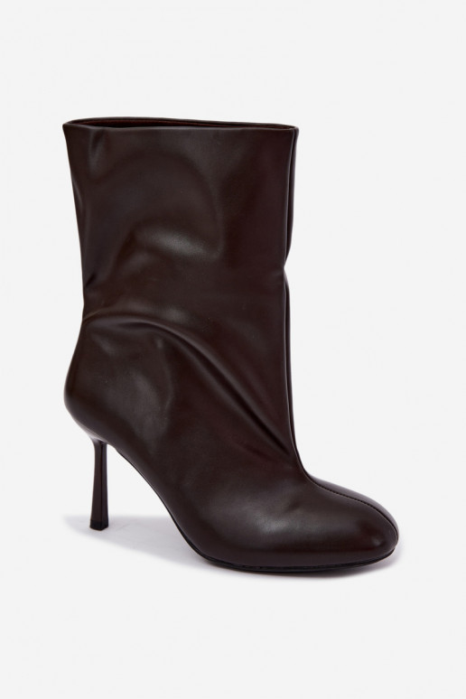 botins slip-on com salto fino na cor castanha Jalisa