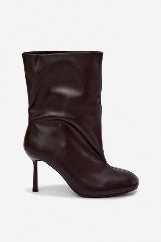 botins slip-on com salto fino na cor castanha Jalisa