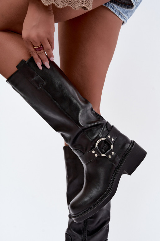 Botas femininas de cano alto com detalhes decorativos na cor preta Rileta