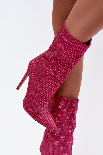 Botins femininos decorados com saltos finos na cor rosa Galessa 2