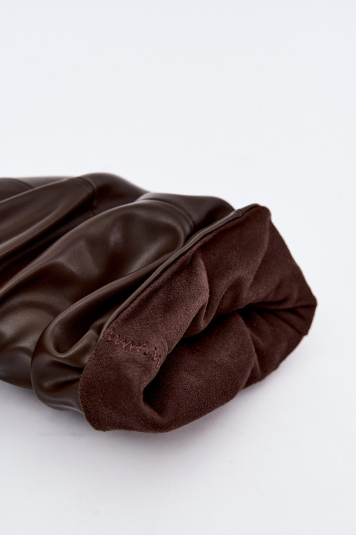Botins femininos slouchy slip-on com saltos finos na cor chocolate Harissa