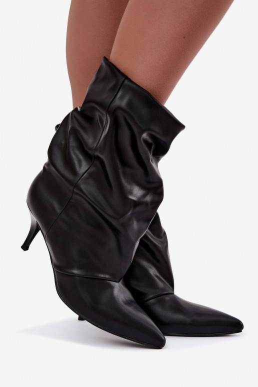 Botins femininos slouchy slip-on com saltos finos na cor preta Harissa