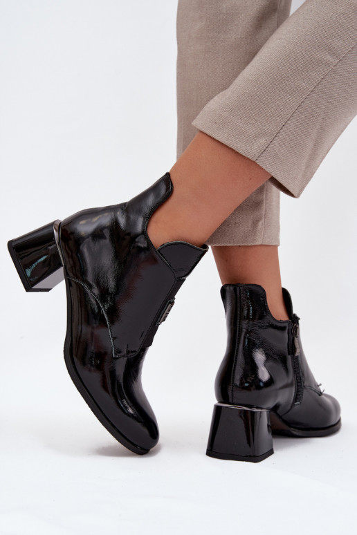 Botins de couro envernizados isolados com detalhes ornamentais Zazoo 60560 pretos