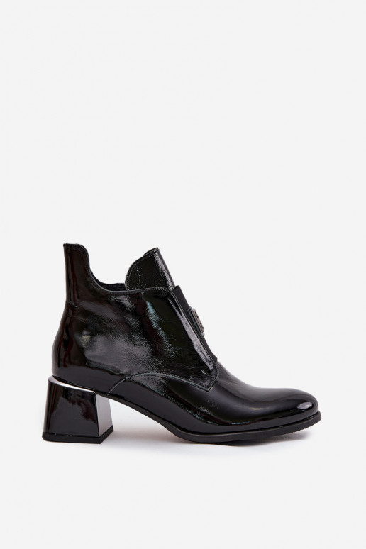 Botins de couro envernizados isolados com detalhes ornamentais Zazoo 60560 pretos