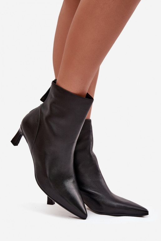 Botins de couro natural com salto para mulheres D&A CR52-661 pretos