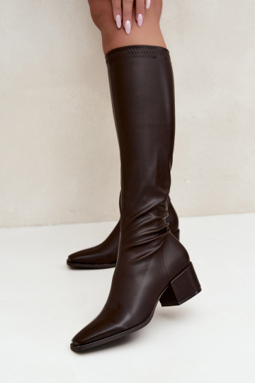 botas altas femininas com cano amarrado em salto baixo de couro sintético cor caramelo Gisellea 2