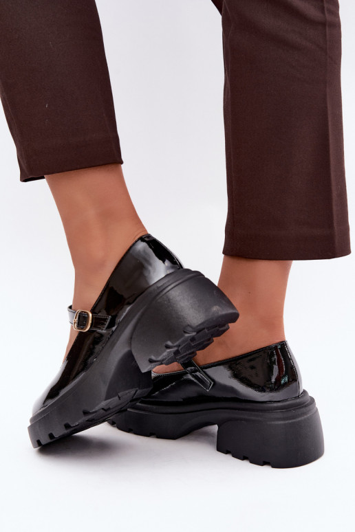 botas envernizadas com saltos grossos pretas Loxie