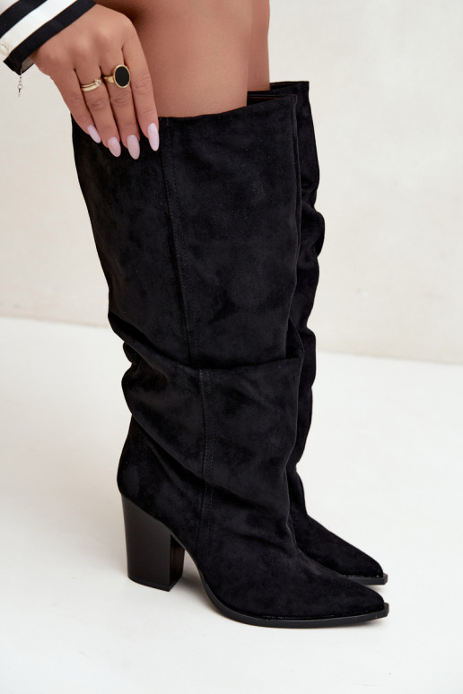 botas altas slip-on com saltos pretas Jensy