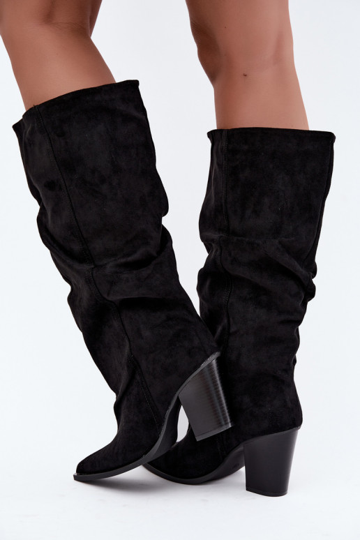 botas altas slip-on com saltos pretas Jensy