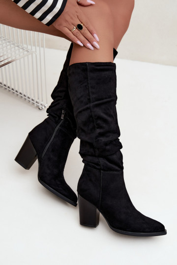 botas altas femininas com saltos e parte superior curva em preto Ismera