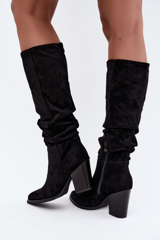 botas altas femininas com saltos e parte superior curva em preto Ismera