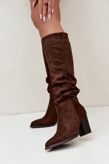 botas altas femininas com saltos e parte superior curva em castanho Ismera 2