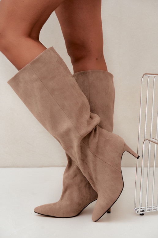 botas altas femininas slip-on com saltos em areia Favra