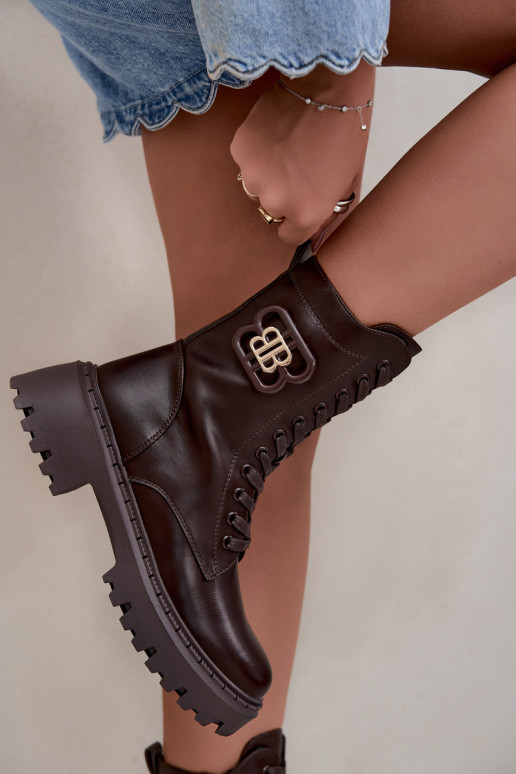 botins com elementos decorativos em couro sintético chocolate Kalindra