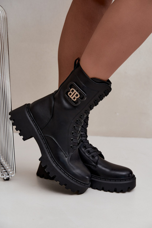 botins com elementos decorativos em couro sintético preto Kalindra