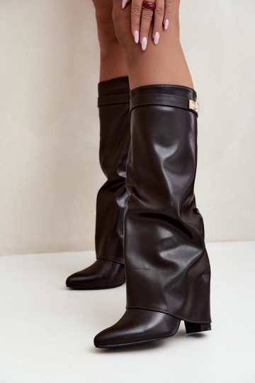 botas altas femininas em couro sintético chocolate com salto Avamora