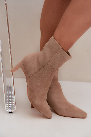 botins femininos com salto em areia Rileya