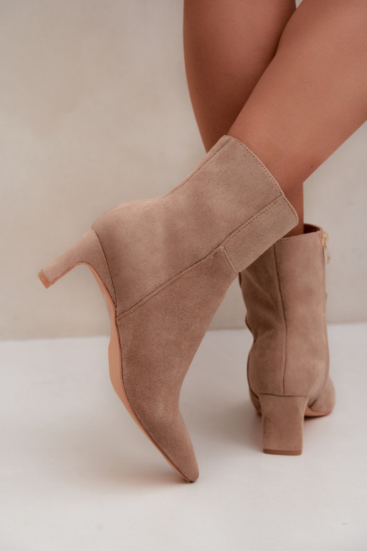 botins femininos com salto em areia Rileya