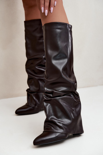 botas altas femininas com saltos em chocolate Elivira 2