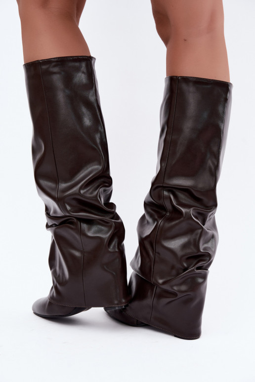 botas altas femininas com saltos em chocolate Elivira