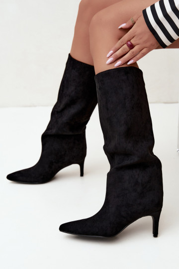 botas altas femininas slip-on, forradas com saltos finos em preto Olivienne