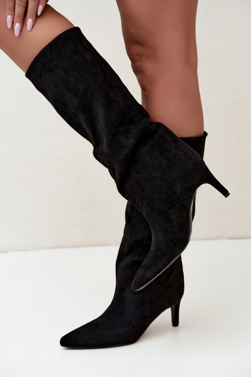 botas altas femininas slip-on, forradas com saltos finos em preto Olivienne