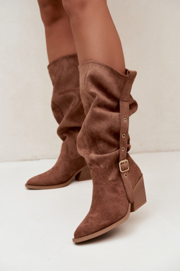 botas altas femininas enrugadas em estilo cowboy com tiras e saltos em marrom Adria 2