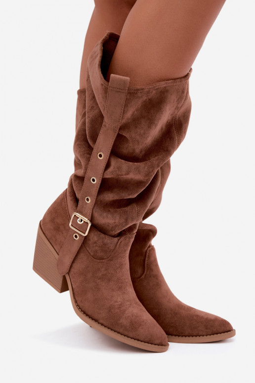 botas altas femininas enrugadas em estilo cowboy com tiras e saltos em marrom Adria