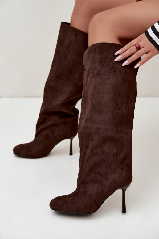botas altas femininas slip-on com saltos finos em CzekoladoĮe Caliya