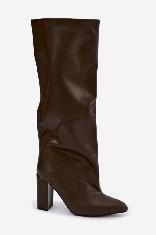 botas altas femininas slip-on com saltos em CzekoladoĮe Emeline