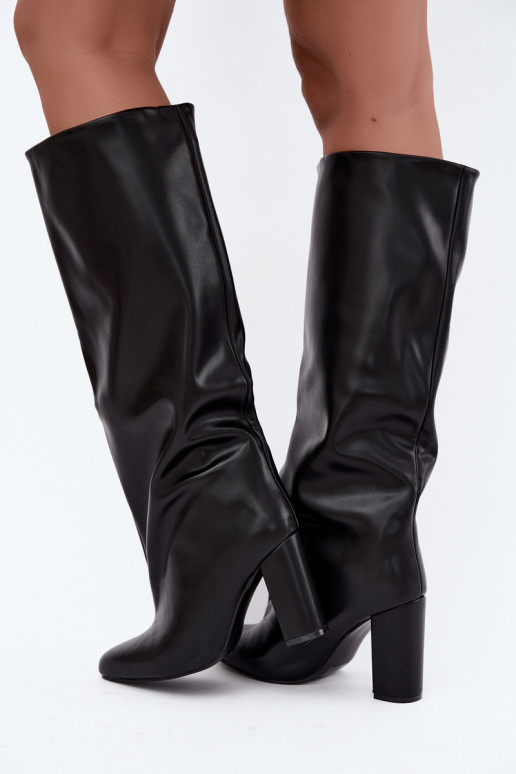 botas altas femininas slip-on com saltos em preto Emeline