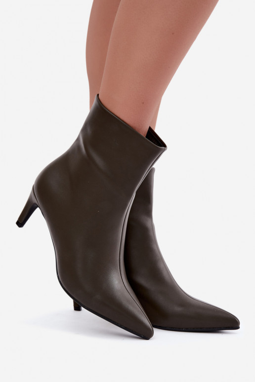 botins femininos com saltos em couro sintético na cor caqui Celisse