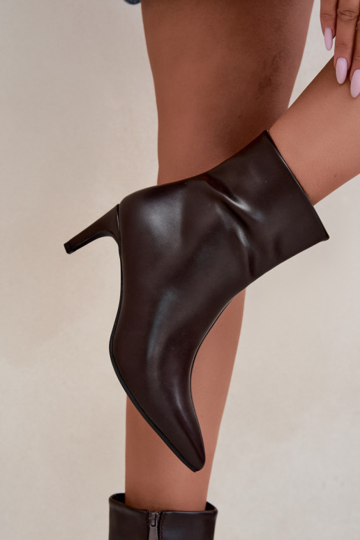 botins femininos com saltos em couro sintético na cor CzekoladoĮe Celisse