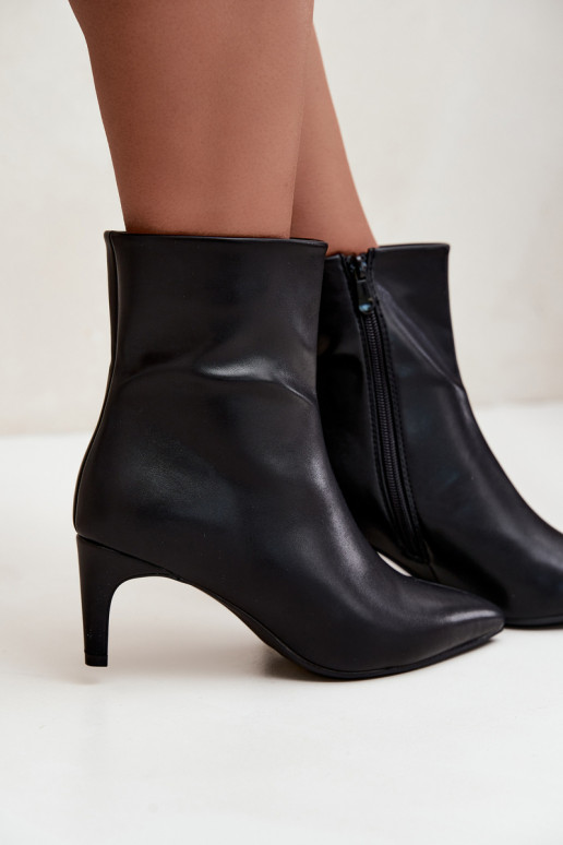 Botins femininos com saltos em couro sintético preto Celisse
