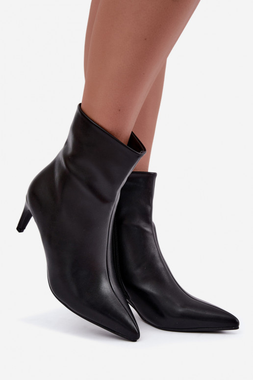 Botins femininos com saltos em couro sintético preto Celisse