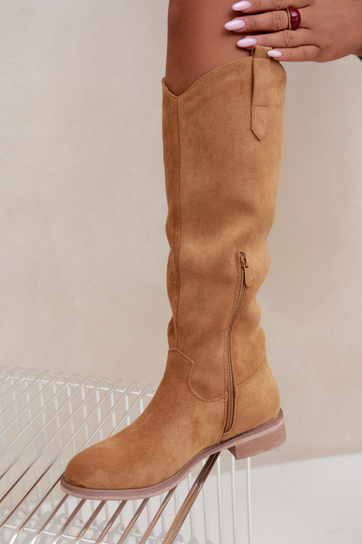 Botas femininas de cano alto com saltos largos em marrom Gilena