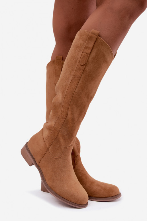 Botas femininas de cano alto com saltos largos em marrom Gilena