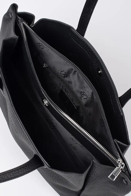 Bolsa preta de couro sintético