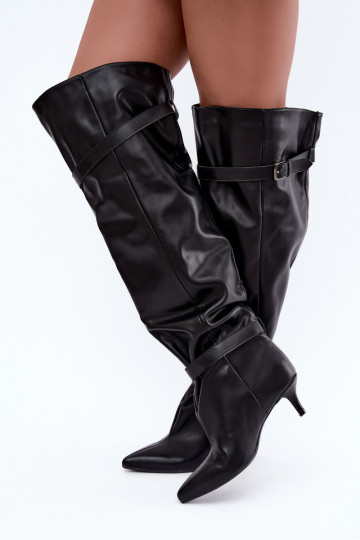 botas altas slip-on com saltos e fivela em preto Jassy 2