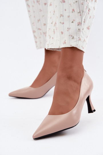Sapatos de salto na cor areia Vinceza 62330