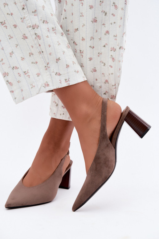 Sapatos de salto com calcanhar aberto na cor argila Sorenia