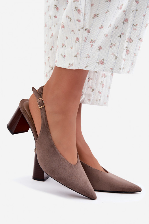 Sapatos de salto com calcanhar aberto na cor argila Sorenia