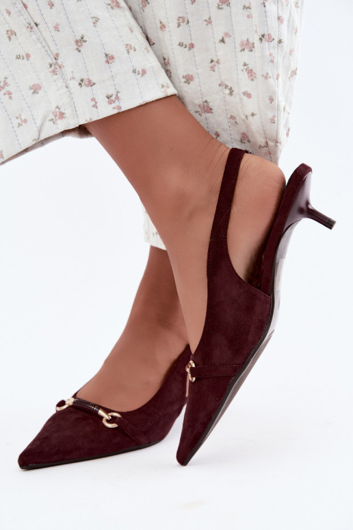Sapatos de salto baixo com calcanhar aberto na cor bordô Caylo