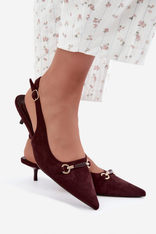 Sapatos de salto baixo com calcanhar aberto na cor bordô Caylo