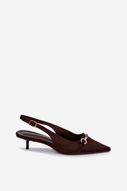 Sapatos de salto baixo com calcanhar aberto na cor chocolate Caylo