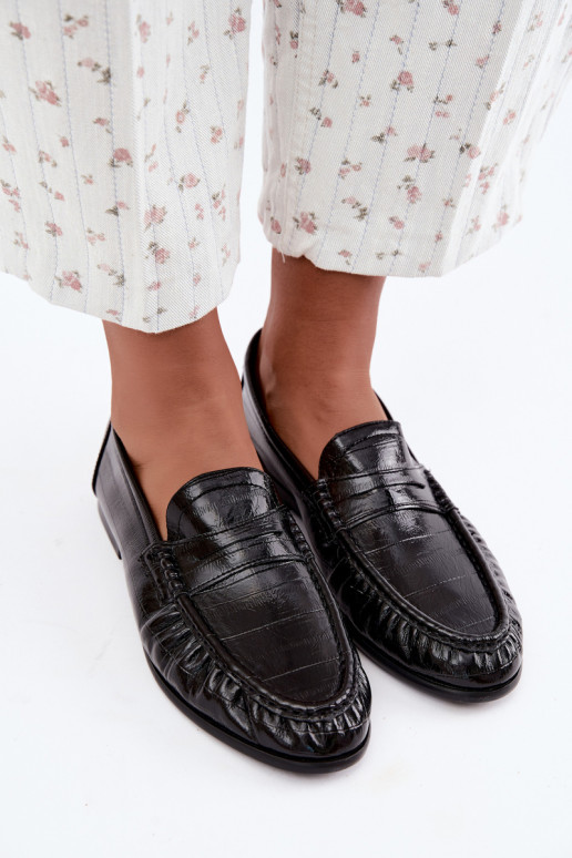 Mocassins brilhantes femininos com babados na cor preta Dulcy